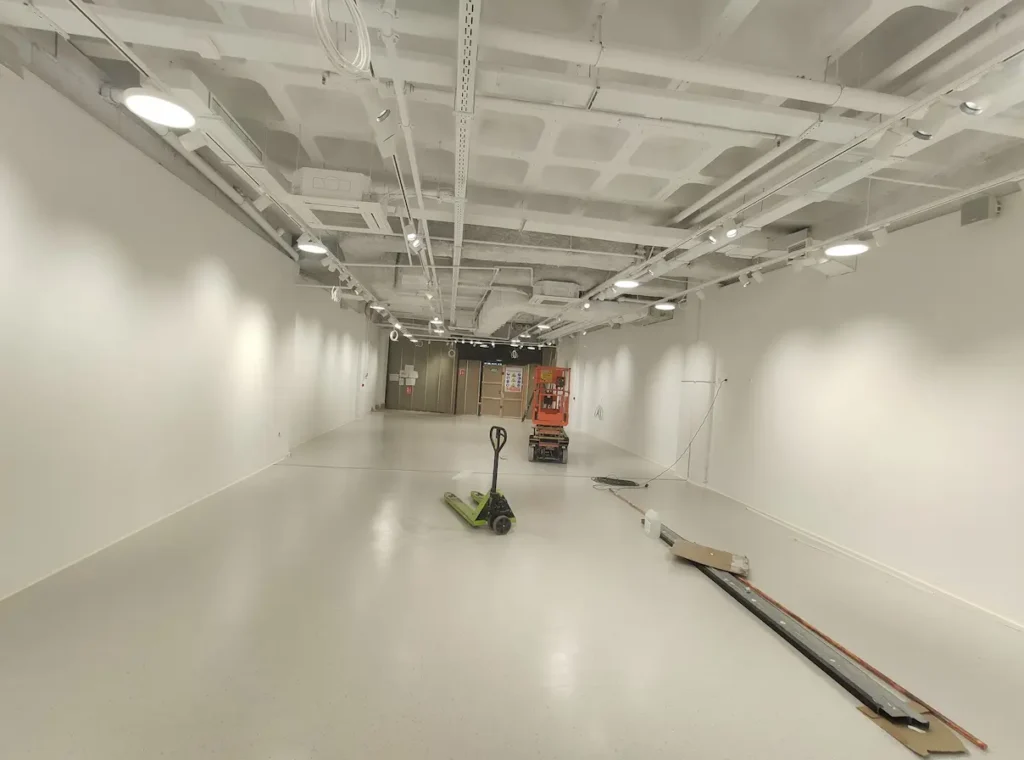 trabajos de pintor en centro comercial de  castellon